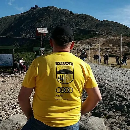 Quarto em Acomodações Particulares Daria Goscinne *